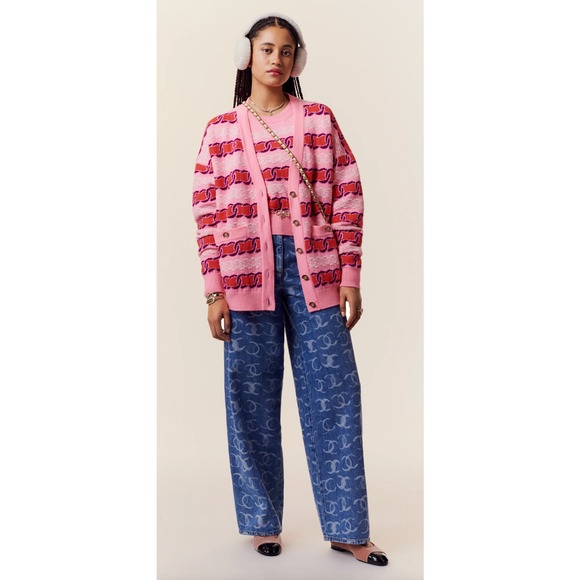 Chanel 23B Runway Light Blue Denim White CC Print Logo Baggy Oversized Jeans 34 - Picture 3 of 10